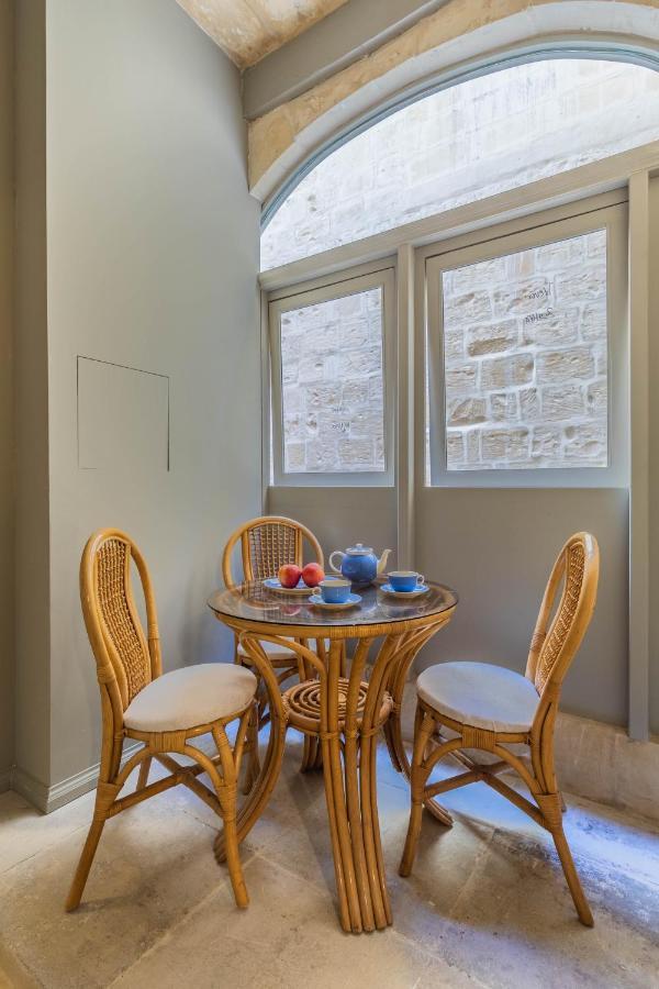 House Of W Apartment Valletta Bagian luar foto